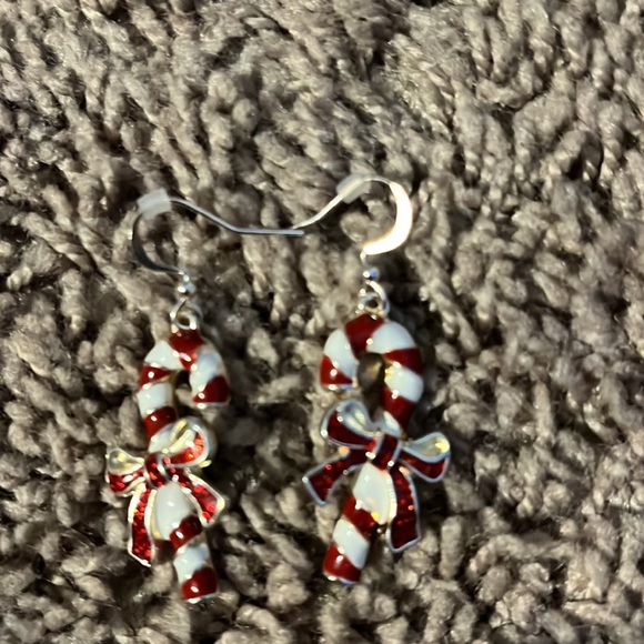 Earrings for anyone - Picture 11 of 17